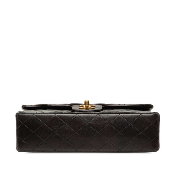 Chanel Sac porté épaule Classic Double rabat Moyen Cuir d'agneau Noir – vue 3 – GABY PARIS