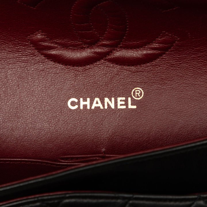 Chanel Sac porté épaule Classic Double rabat Moyen Cuir d'agneau Noir – vue 5 – GABY PARIS