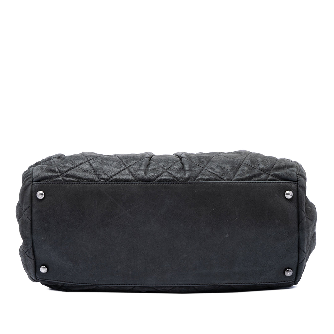 Chanel Matelassé Irisé Chic Quilt Sac bowling Cuir de veau