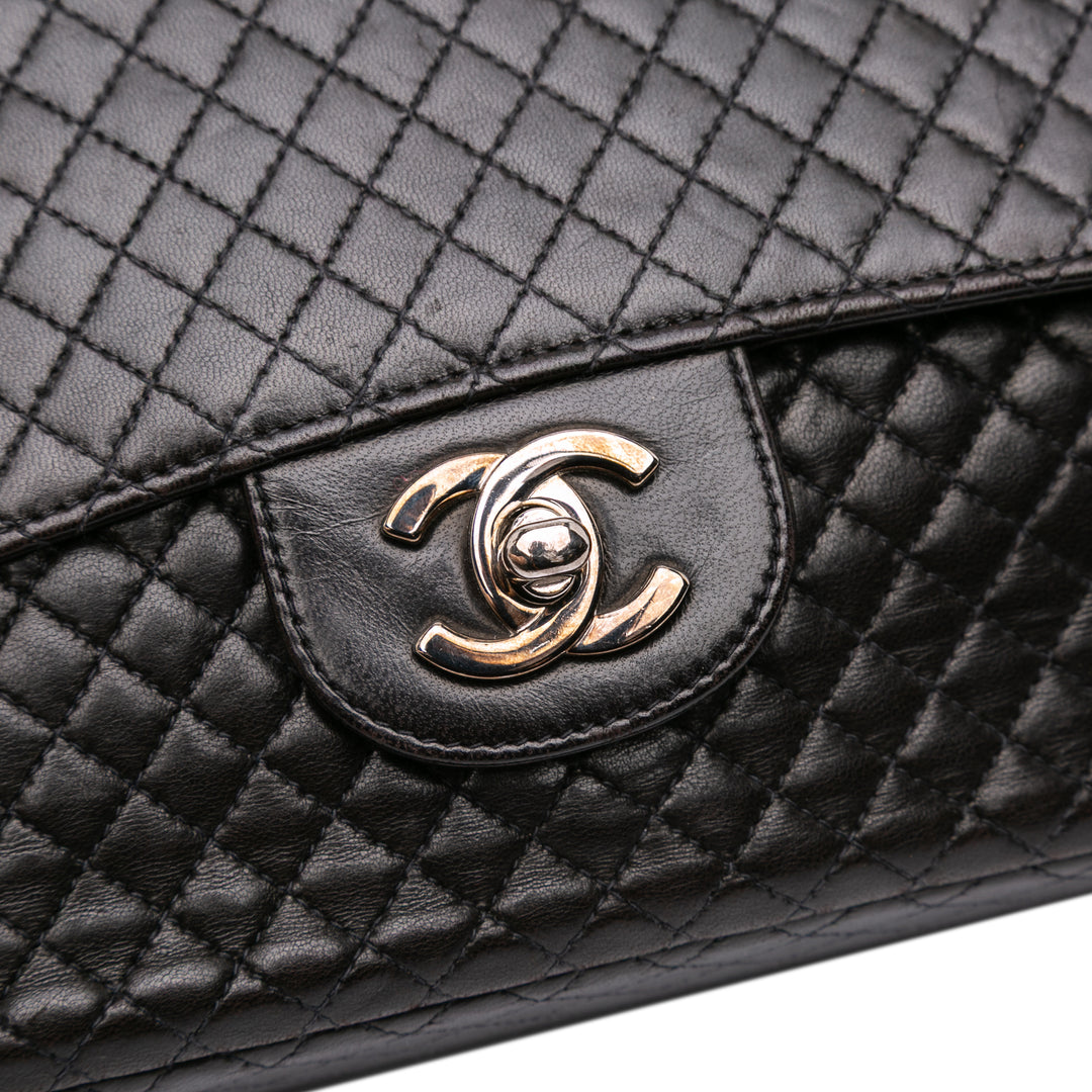 Chanel Medium Classic Microquilted Cuir d’agneau Simple rabat Noir