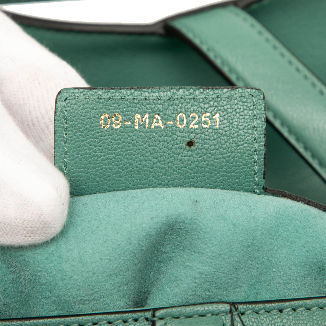 Dior Saddle Sac Mini Cuir de chèvre Vert – vue 6 – GABY PARIS