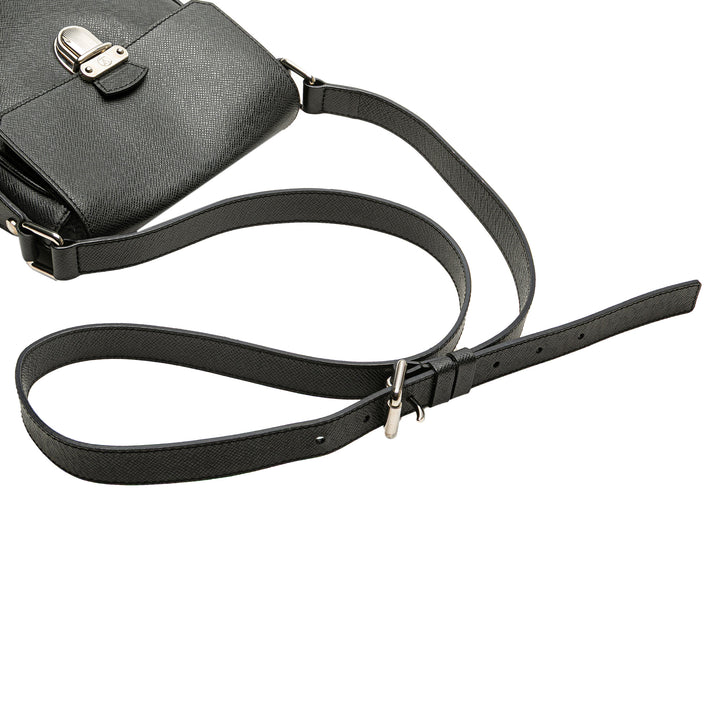 Louis Vuitton Taiga Luca Noir