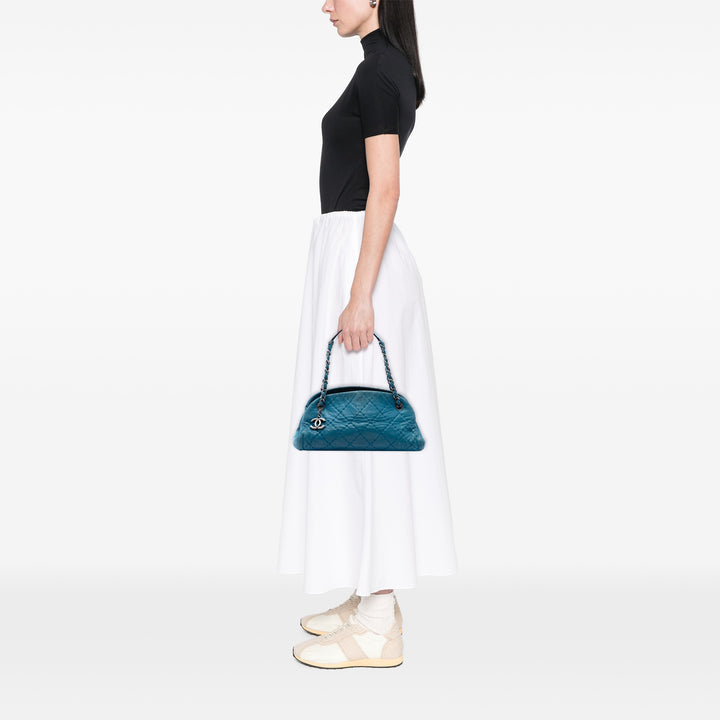 Chanel Sac porté épaule Just Mademoiselle bowling Petit Bleu – vue 6 – GABY PARIS