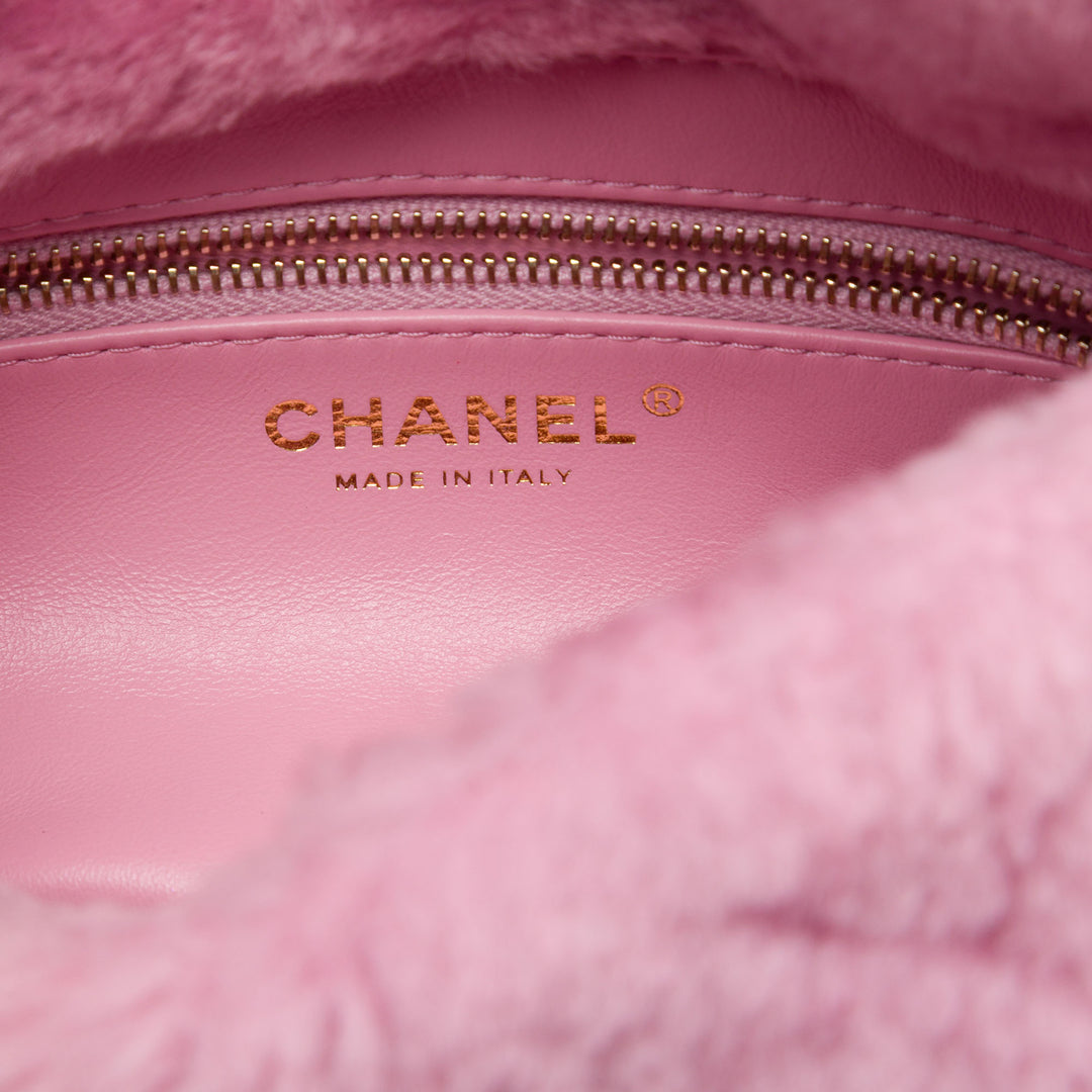 Chanel Sac à main Matelassé Shearling Coconing Rabat simple Matière naturelle Rose – vue 5 – GABY PARIS