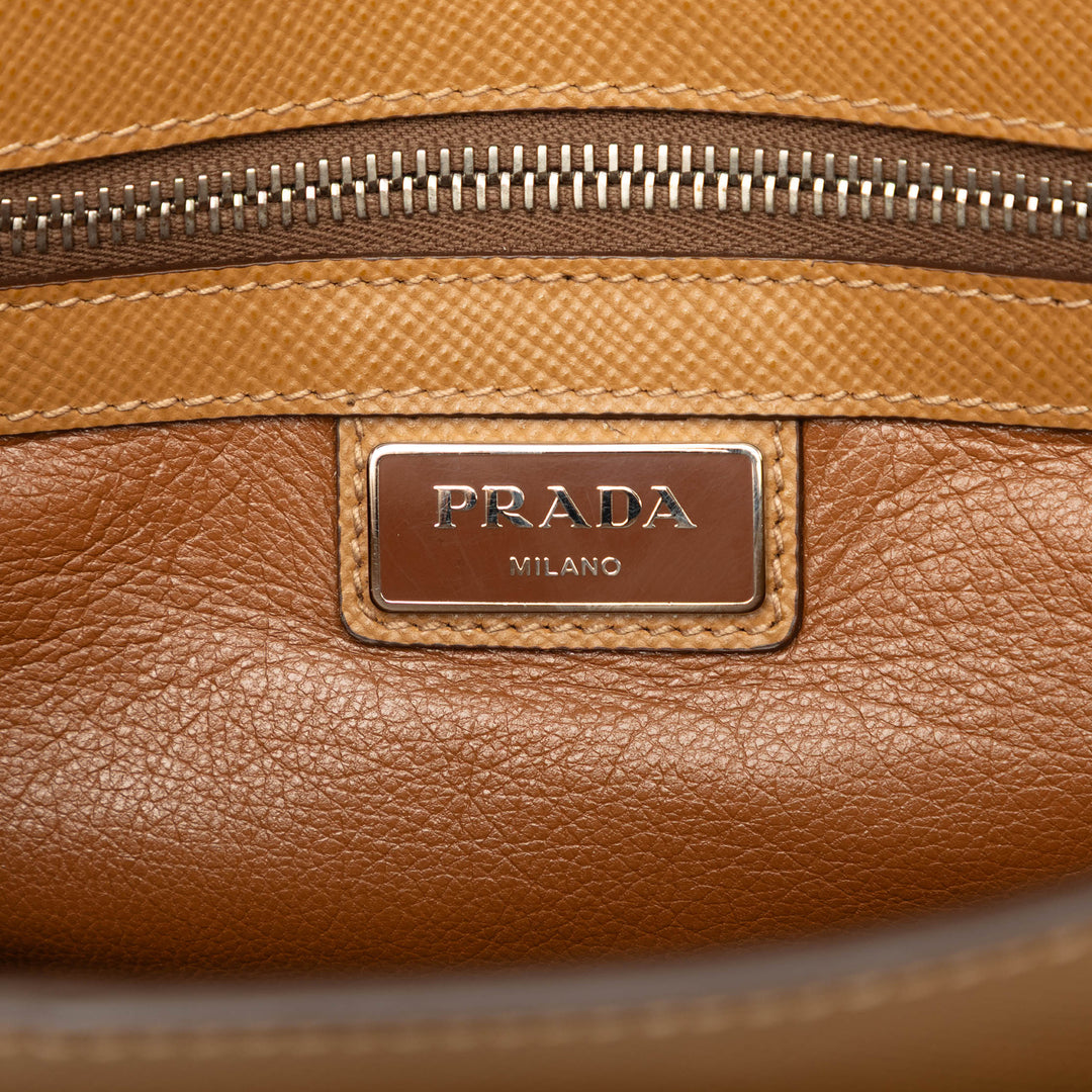 Prada Buckle Sac Messenger Cuir Saffiano