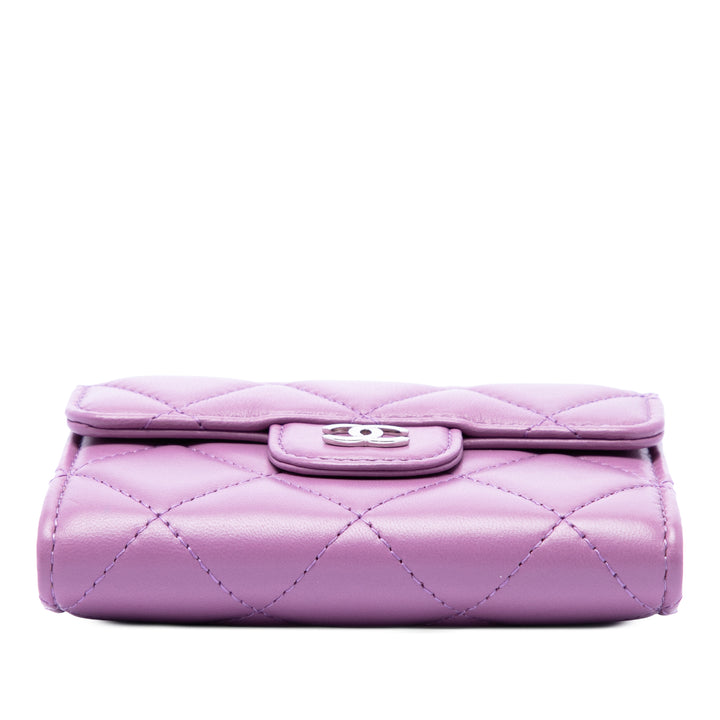 CC Matelassé à rabat Porte-cartes avec chaîne Cuir d'agneau Violet