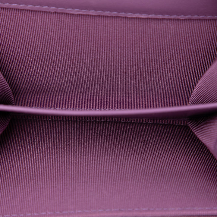 CC Matelassé à rabat Porte-cartes avec chaîne Cuir d'agneau Violet