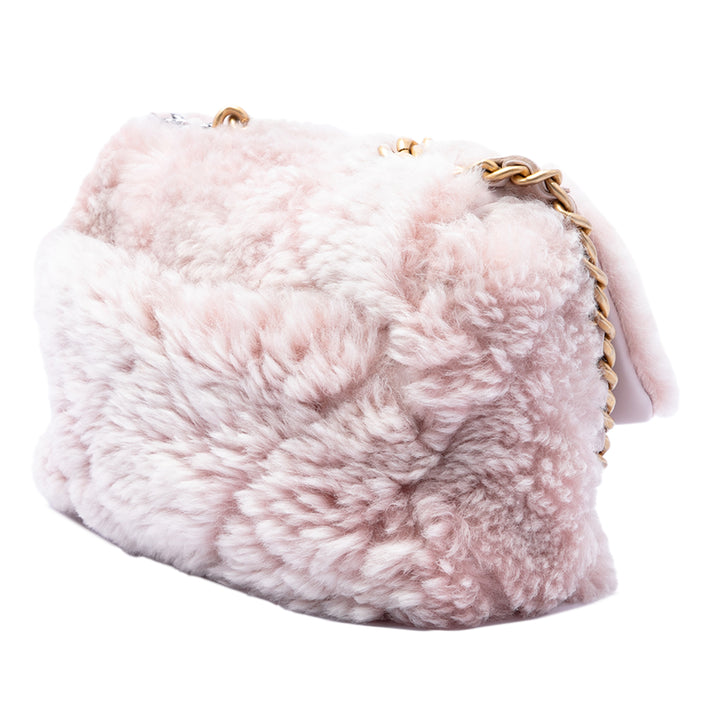 Chanel Shearling 19 à rabat Moyen Matière naturelle Rose