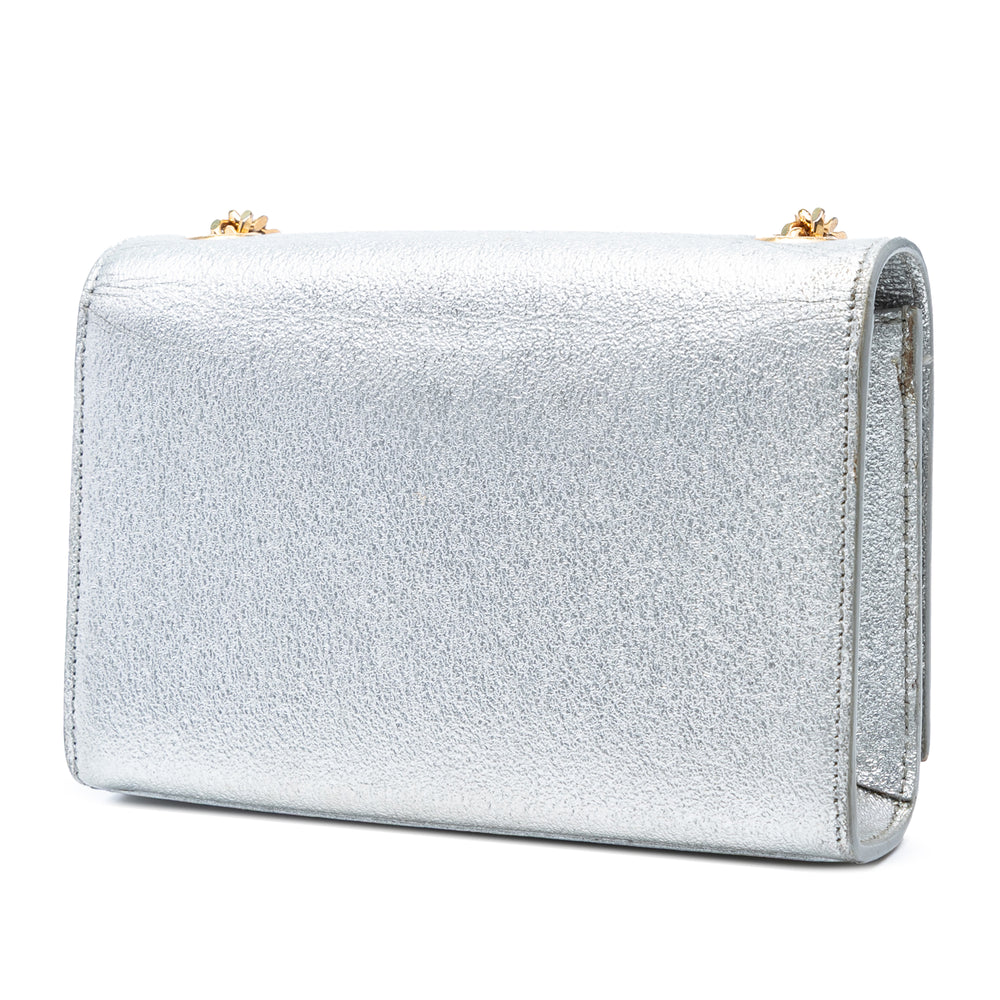 Saint Laurent Small Métallisé Cuir de veau Classic Monogram Kate Sac porté croisé Argenté – GABY PARIS Authentique