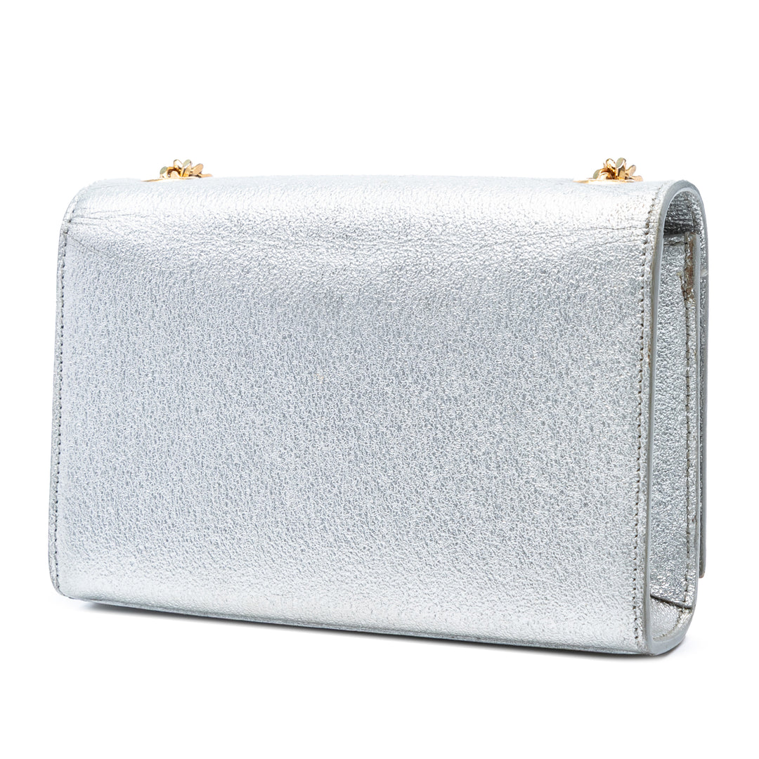 Saint Laurent Small Métallisé Cuir de veau Classic Monogram Kate Sac porté croisé Argenté – GABY PARIS Authentique