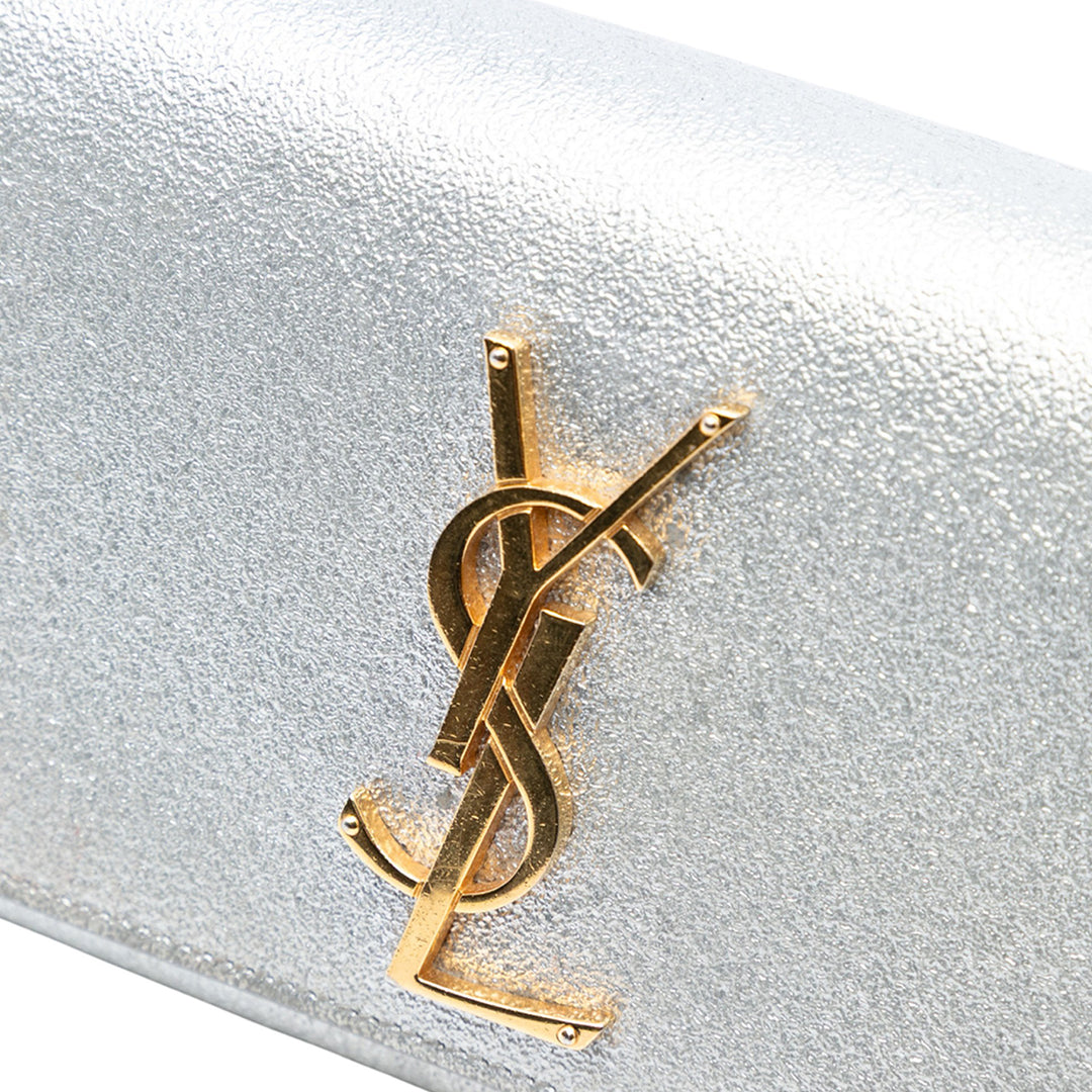 Saint Laurent Small Métallisé Cuir de veau Classic Monogram Kate Sac porté croisé Argenté – GABY PARIS Authentique