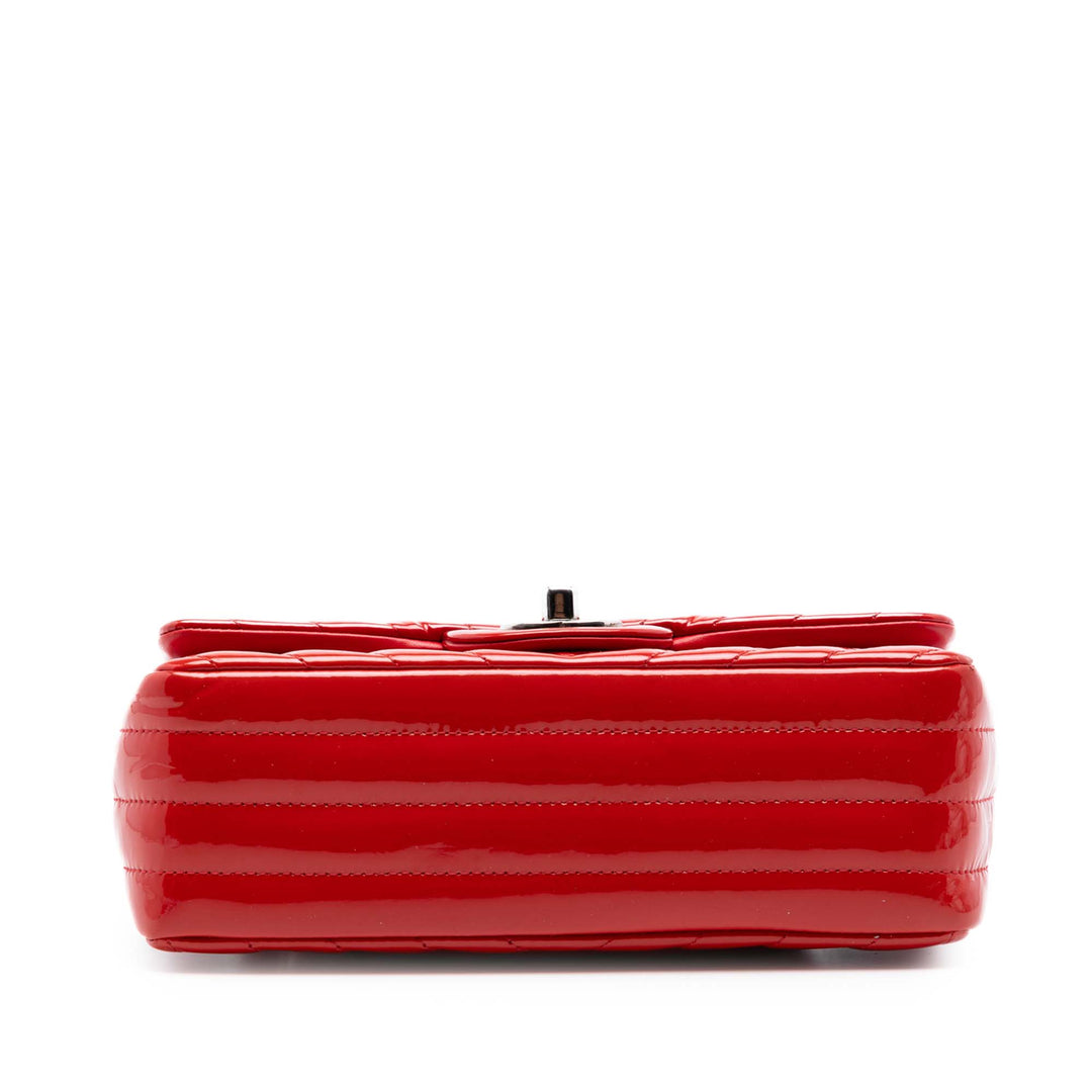 Chanel Mini Rectangular Classic Chevron Cuir verni Simple rabat