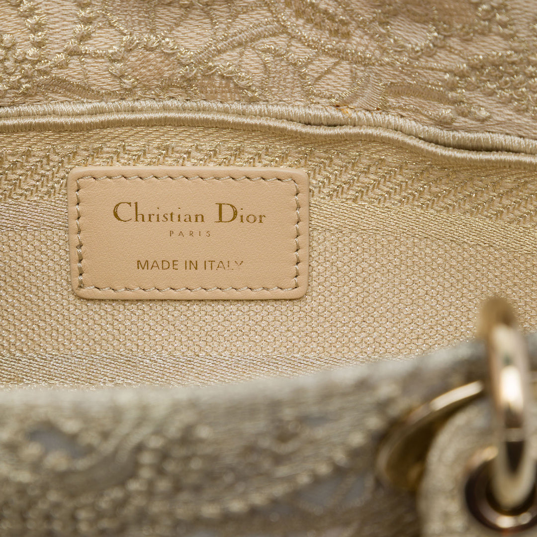 Dior brodé Lace 3D Macrame Lady D Joy Moyen Beige – vue 5 – GABY PARIS