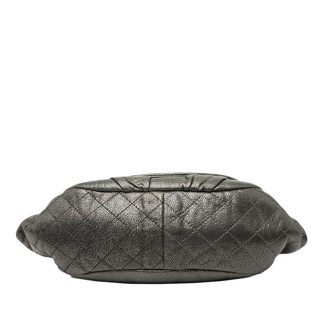 Chanel Large Metallic Caviar Half Moon à rabat