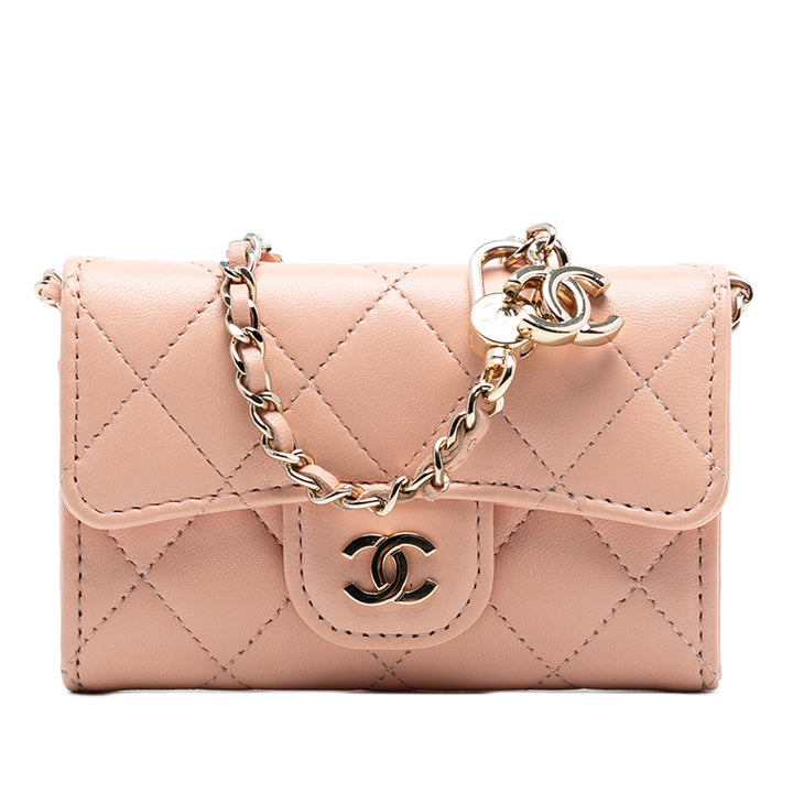 Chanel CC Matelassé Cuir d’agneau à rabat Card Holder on Chain