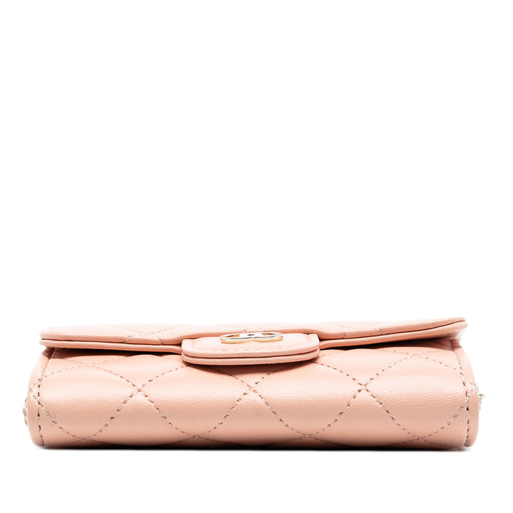 Chanel CC Matelassé Cuir d’agneau à rabat Card Holder on Chain