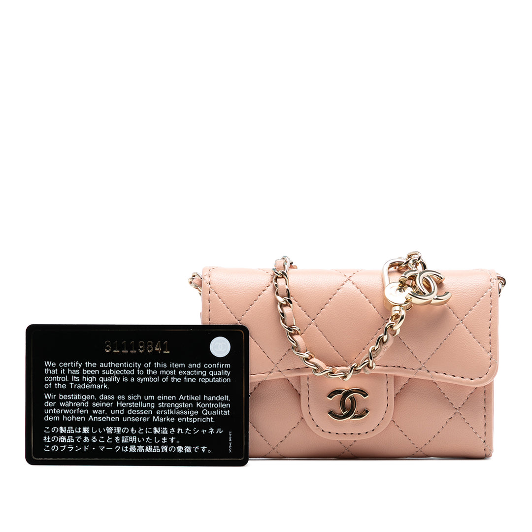 Chanel CC Matelassé Cuir d’agneau à rabat Card Holder on Chain