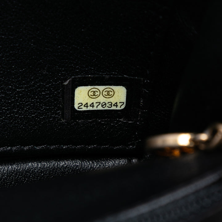 Chanel Medium Reversed Chevron Cuir d’agneau à rabat