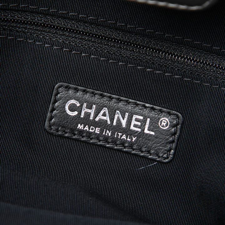 Chanel Matelassé Métallisé vieilli Chaîne Me Cabas Petit Cuir de veau Argenté – vue 5 – GABY PARIS