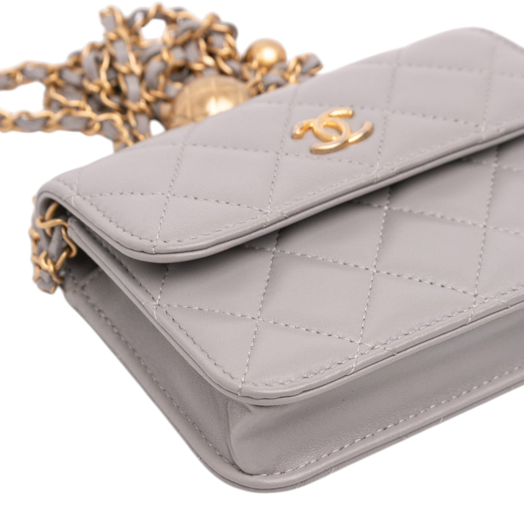 Chanel Mini Cuir d’agneau Pearl Crush Pochette On Chain Gris – GABY PARIS Authentique
