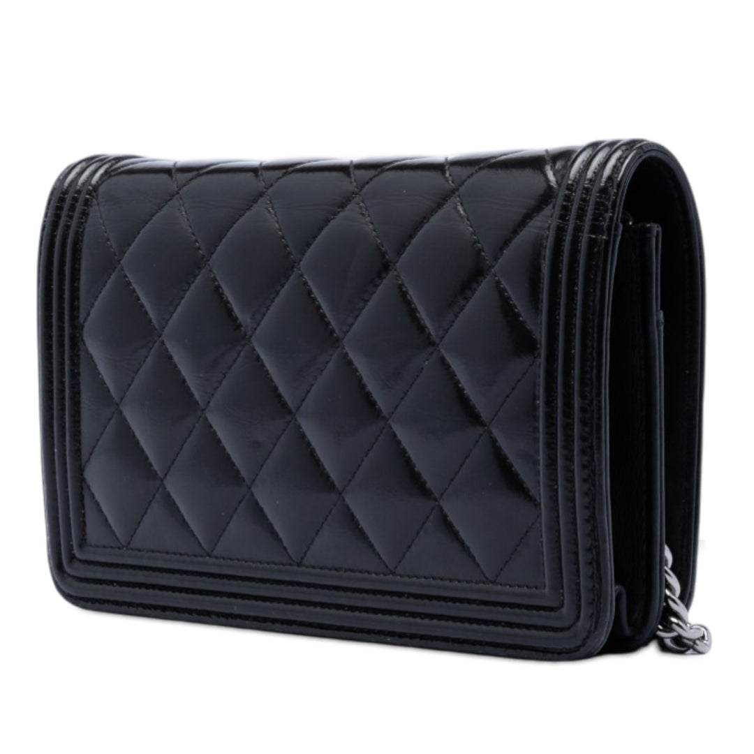 Chanel Matelassé brillant vieilli Cuir de veau Boy Wallet on Chain