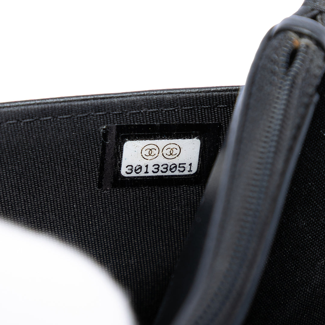 Chanel Matelassé brillant vieilli Cuir de veau Boy Wallet on Chain