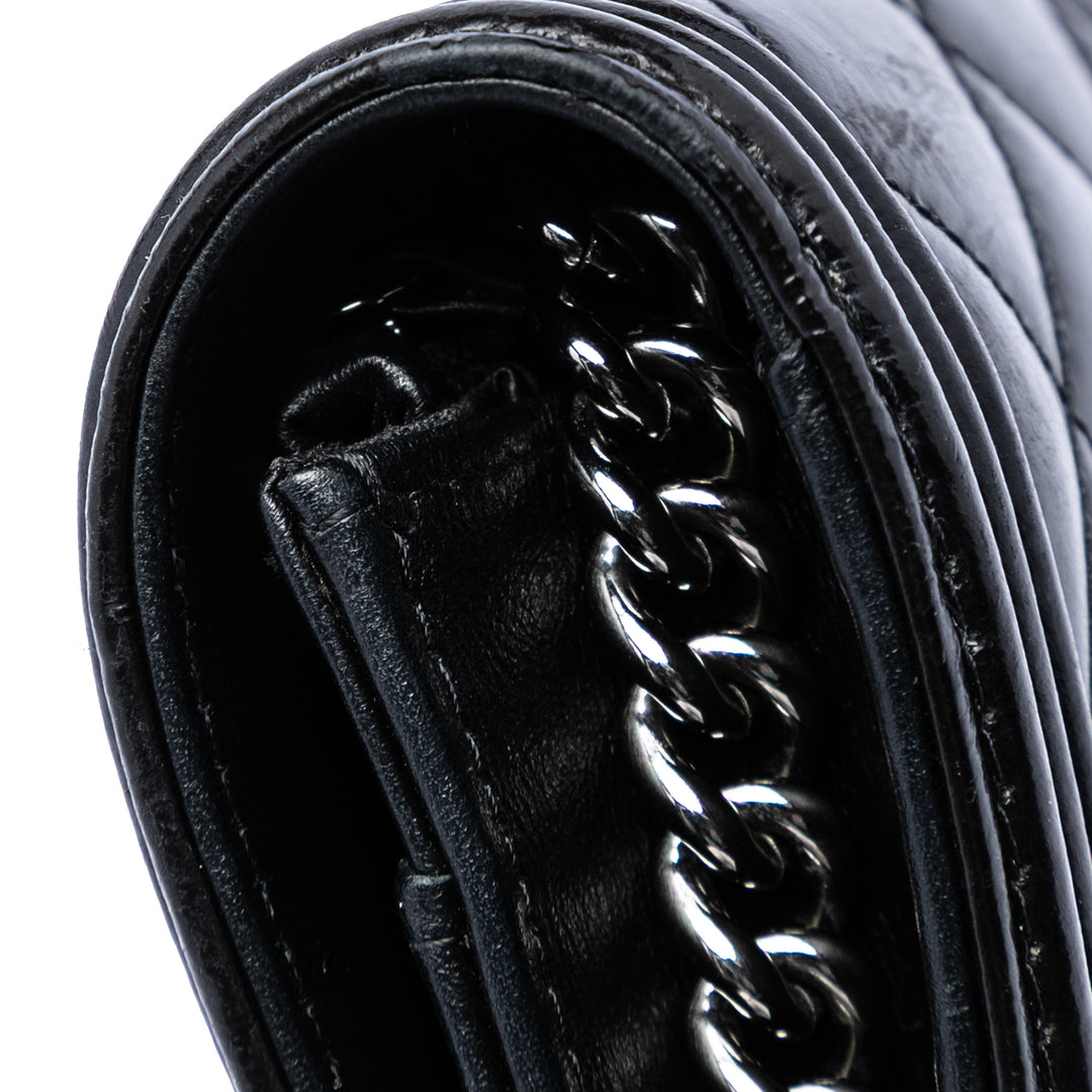 Chanel Matelassé brillant vieilli Cuir de veau Boy Wallet on Chain