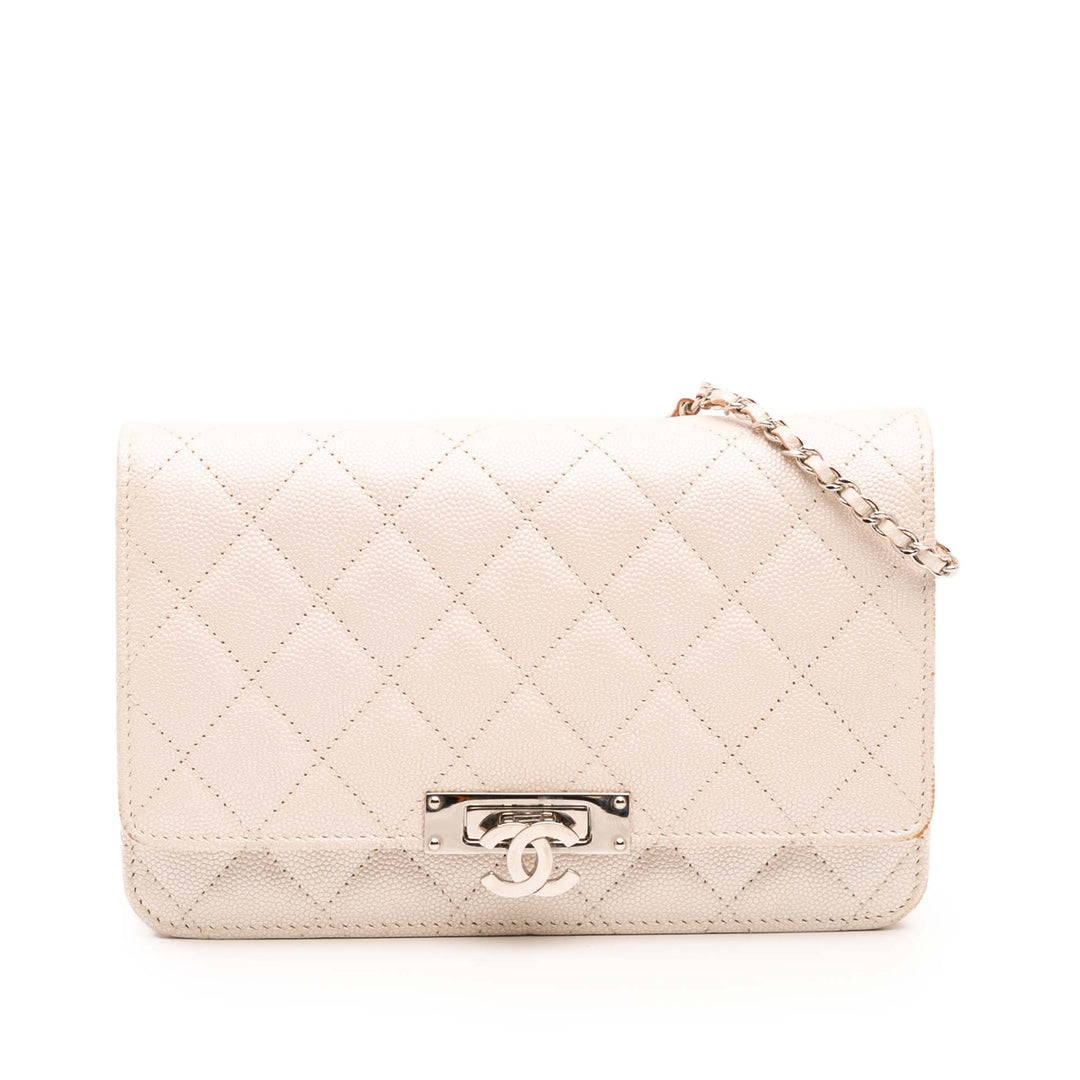 Quilted Caviar Golden Class Wallet On Chain White - Gaby Paris