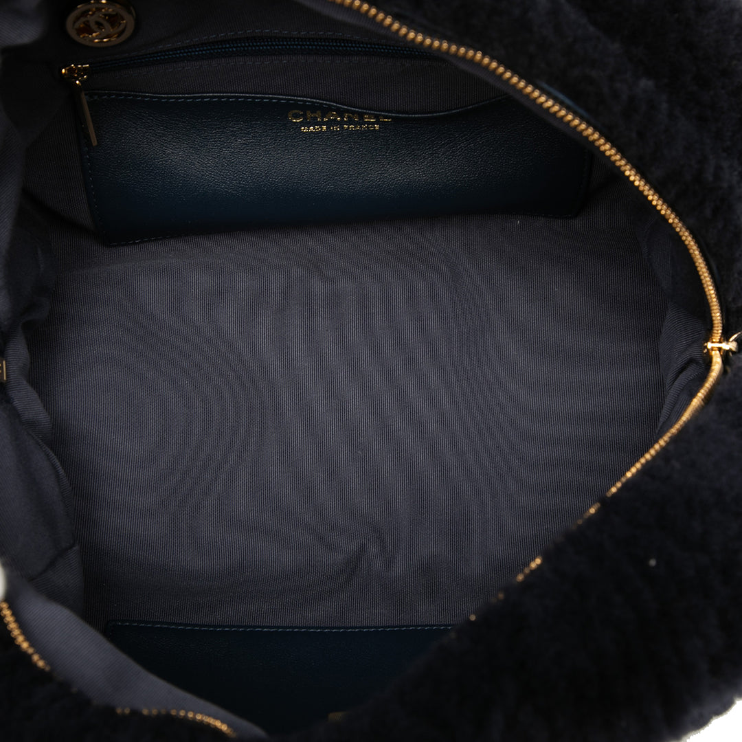 Chanel Coco Neigh Matelassé Shearling Sac bowling Grand Matière naturelle