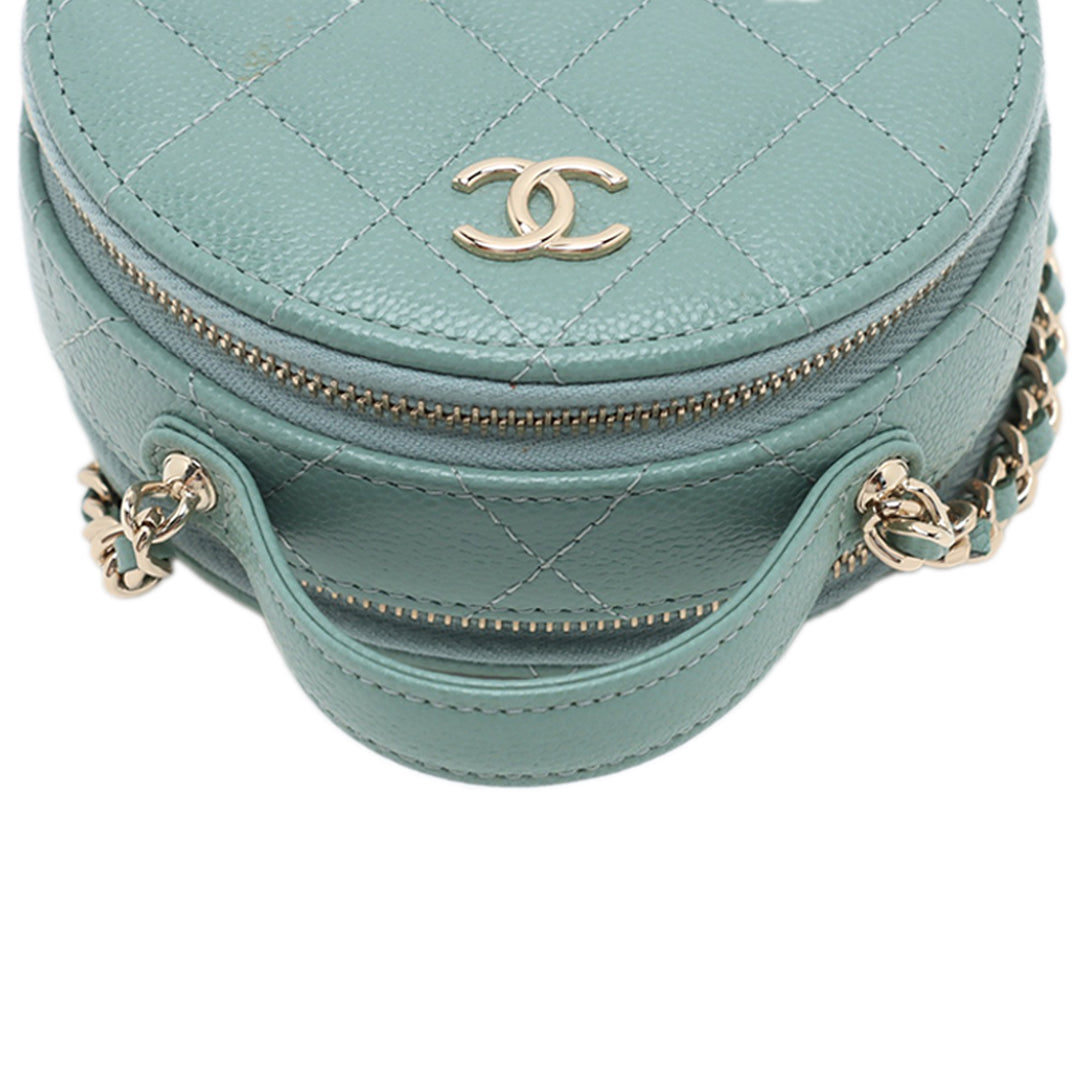Chanel Matelassé Caviar Handle With Care Rond Vanity avec chaîne