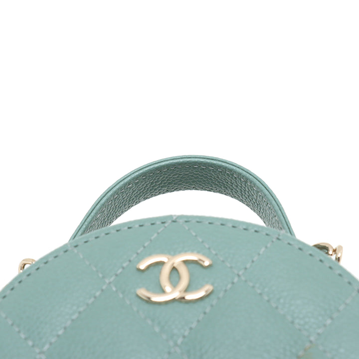 Chanel Matelassé Caviar Handle With Care Rond Vanity avec chaîne