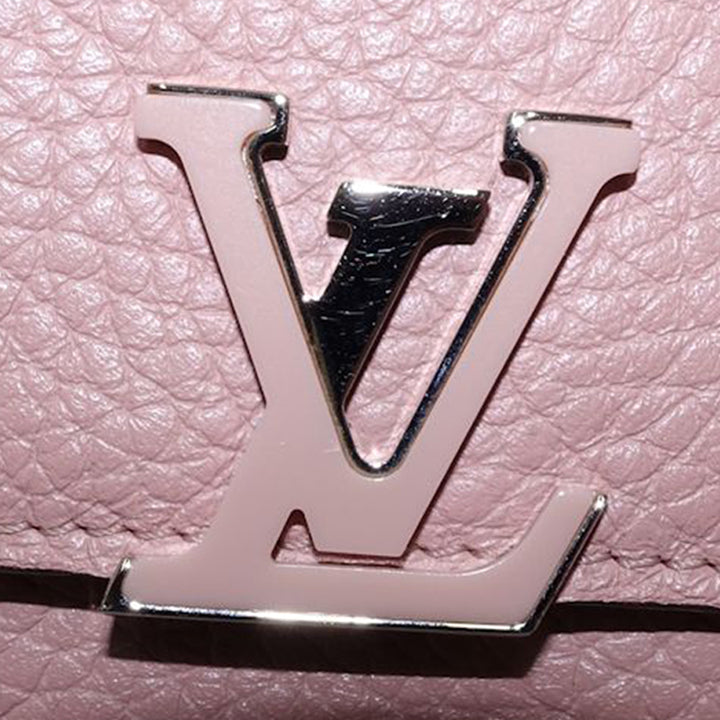 Louis Vuitton Taurillon Capucines Compact Portefeuille