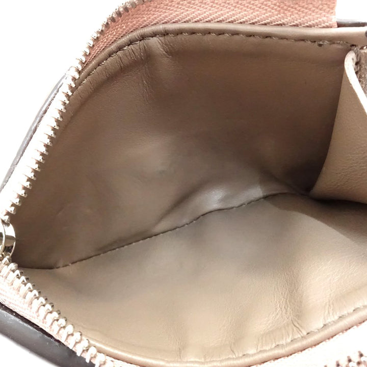 Louis Vuitton Taurillon Capucines Compact Portefeuille