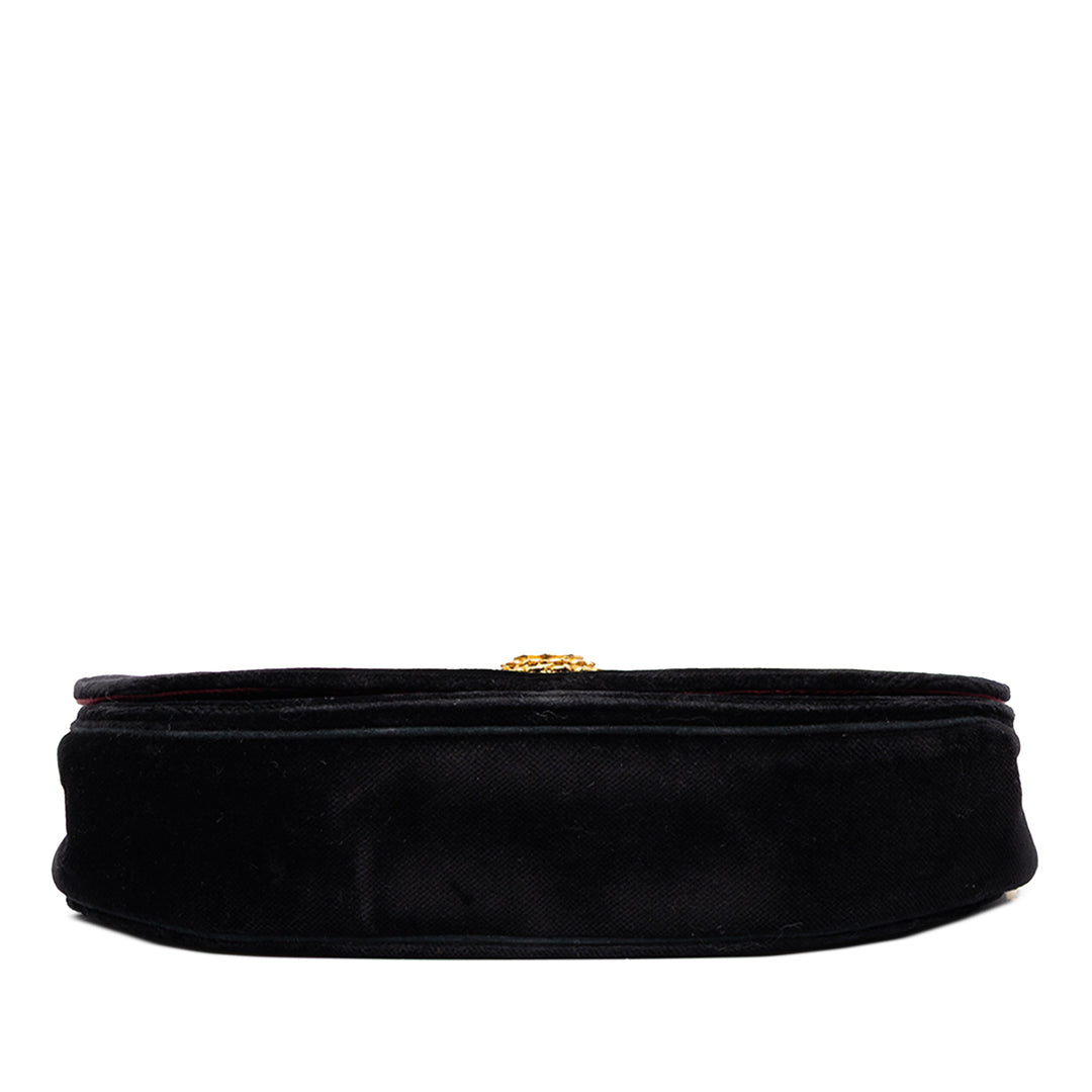 Chanel Sac bandoulière CC Horizontal Matelassé Crescent à rabat Noir – vue 3 – GABY PARIS