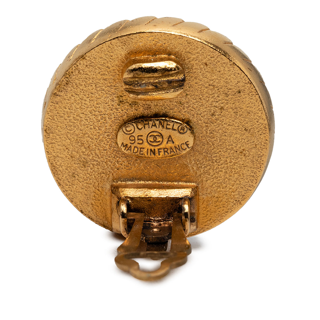 Chanel CC plaqué et Émail Bouton À clip Boucles d'oreilles Métal
