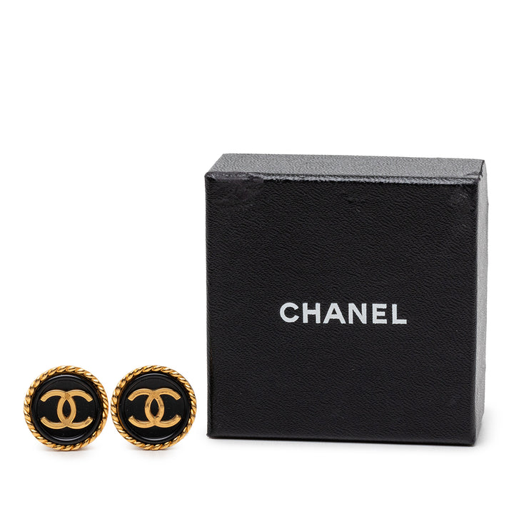 Chanel CC plaqué et Émail Bouton À clip Boucles d'oreilles Métal