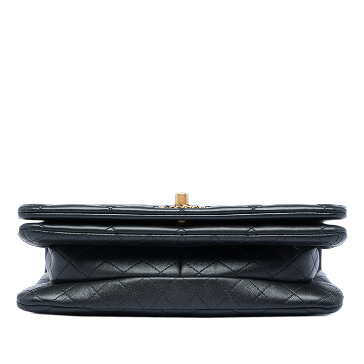 Chanel Small Matelassé Cuir d’agneau On And On Chain à rabat