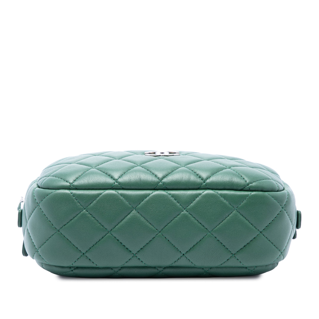 Chanel CC Matelassé Camera Étui Petit Cuir d'agneau Vert