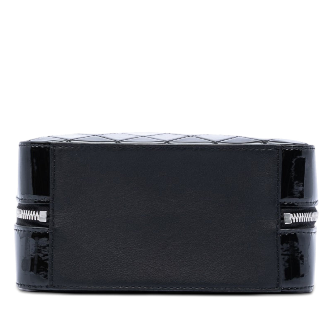 Chanel Small CC Matelassé Cuir verni Travel Kit Vanity