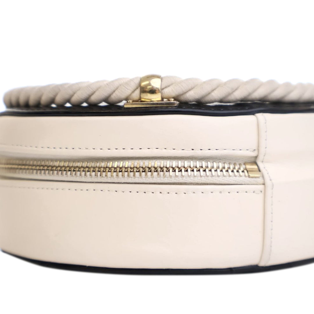 Chanel Crumpled Cuir de veau En Vogue Round Bag Noir