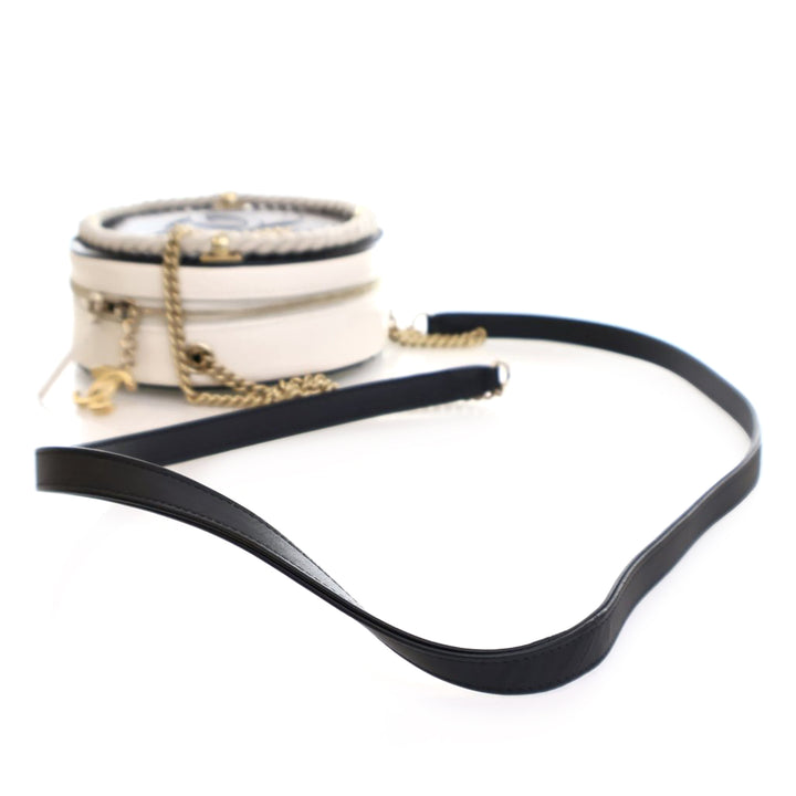 Chanel Crumpled Cuir de veau En Vogue Round Bag Noir