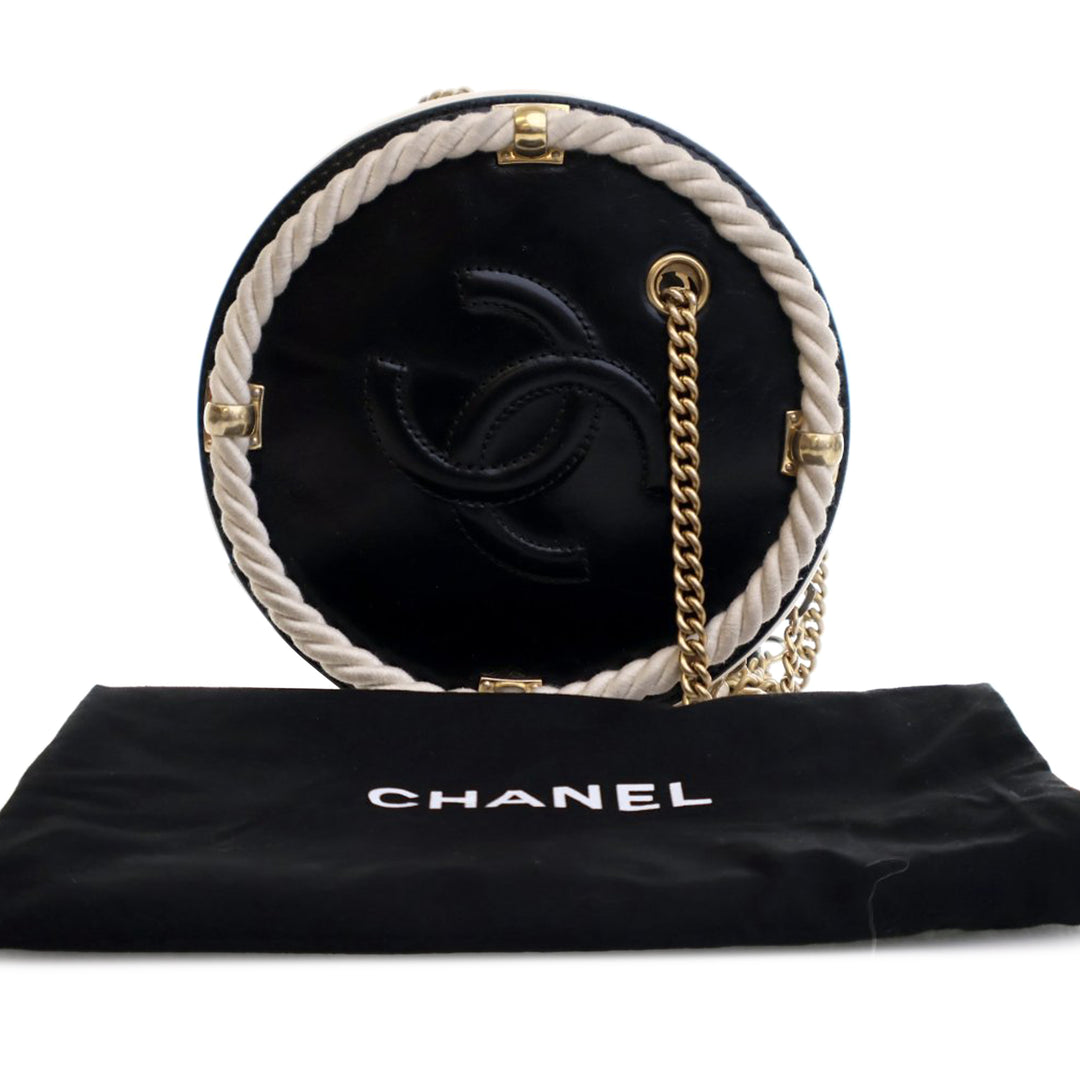 Chanel Crumpled Cuir de veau En Vogue Round Bag Noir