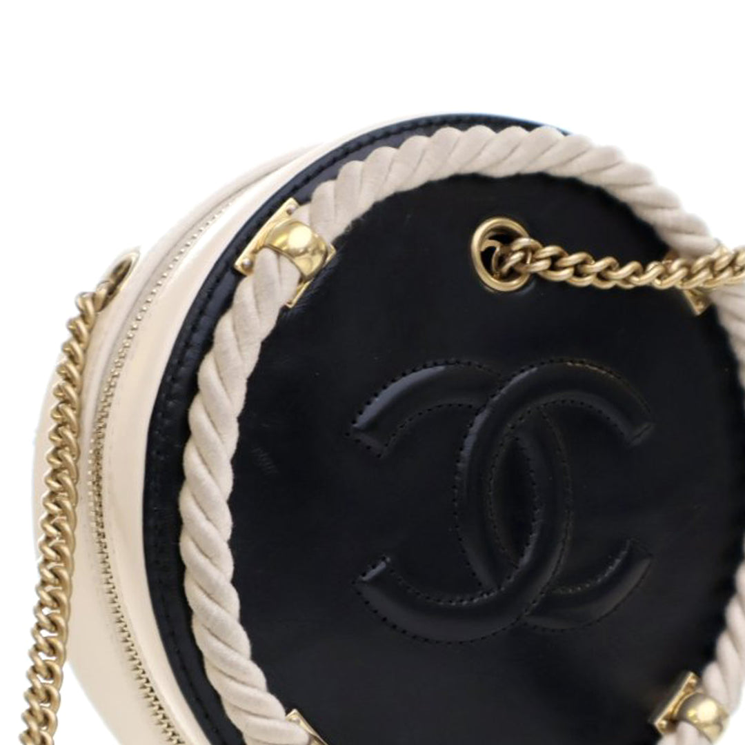 Chanel Crumpled Cuir de veau En Vogue Round Bag Noir