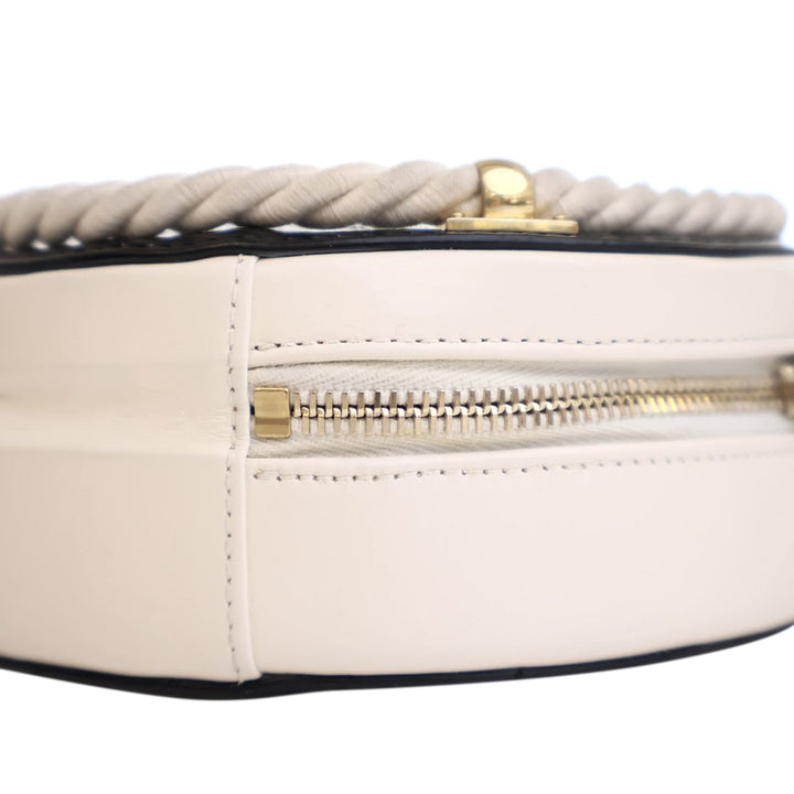 Chanel Crumpled Cuir de veau En Vogue Round Bag Noir