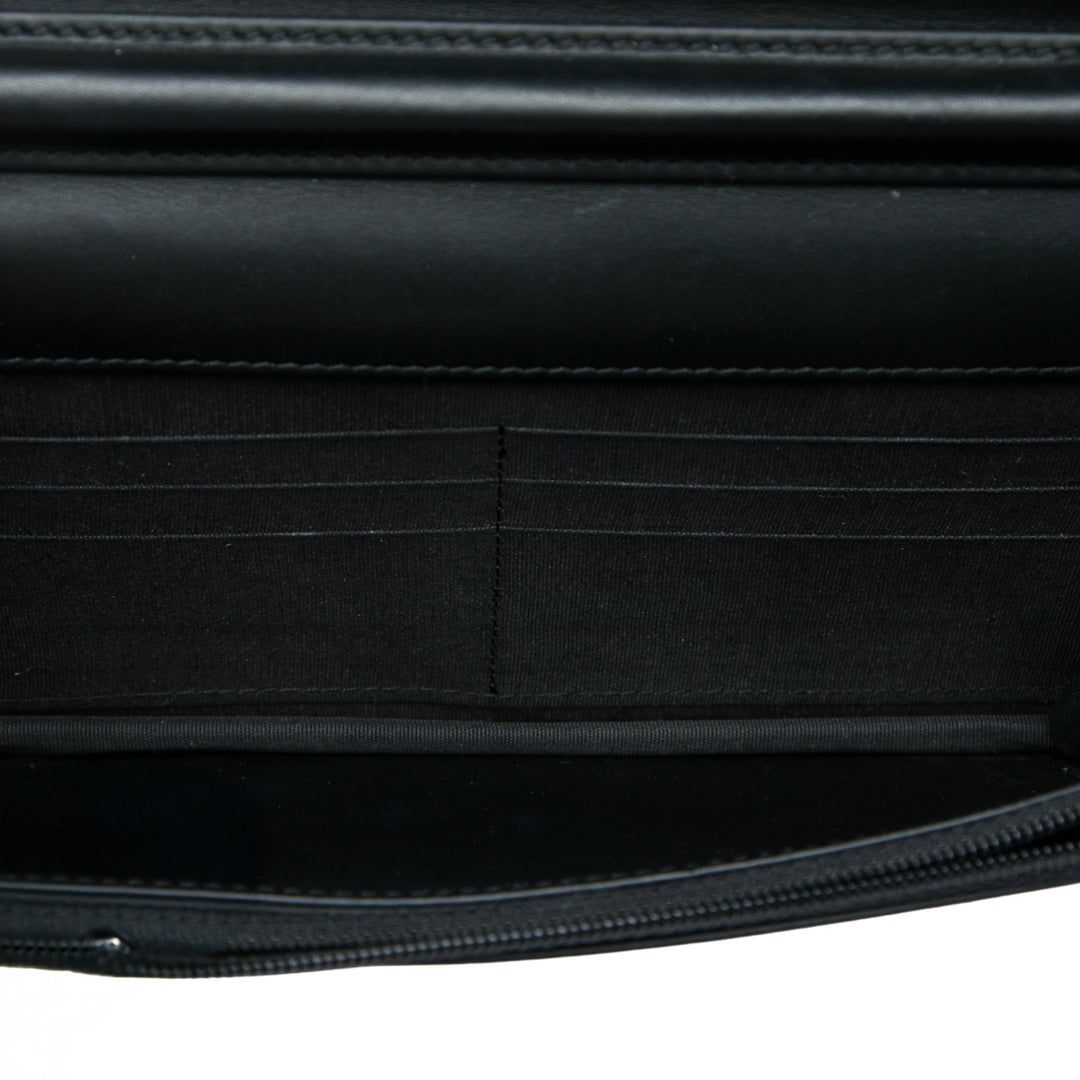 Chanel Matelassé Boy Wallet on Chain Noir – vue 4 – GABY PARIS