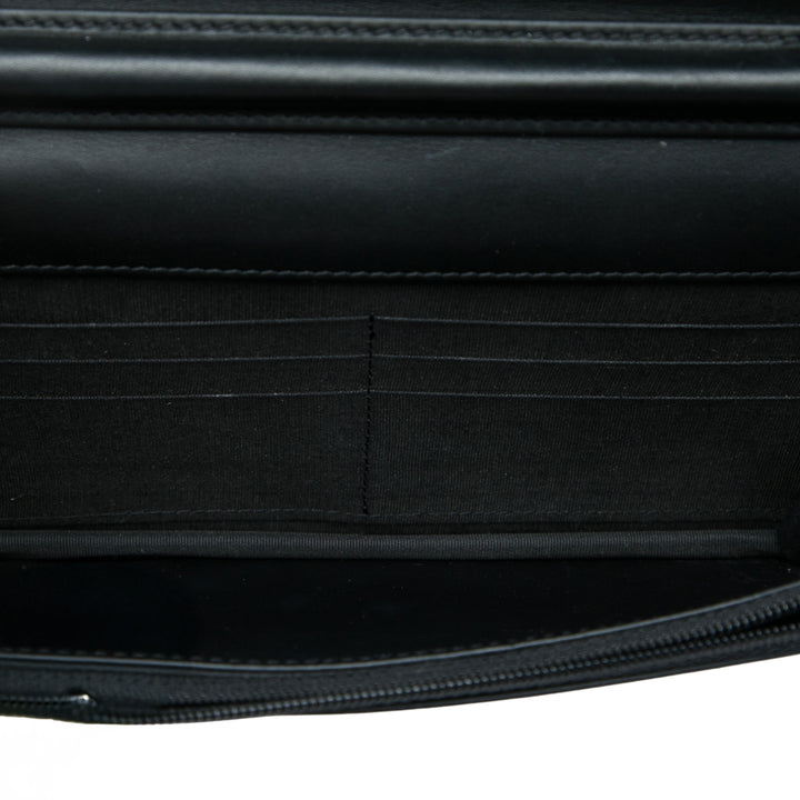 Chanel Matelassé Boy Wallet on Chain Noir – vue 4 – GABY PARIS