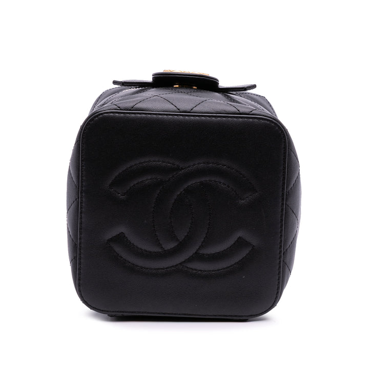 Chanel CC Matelassé Cuir de veau Vanity avec chaîne