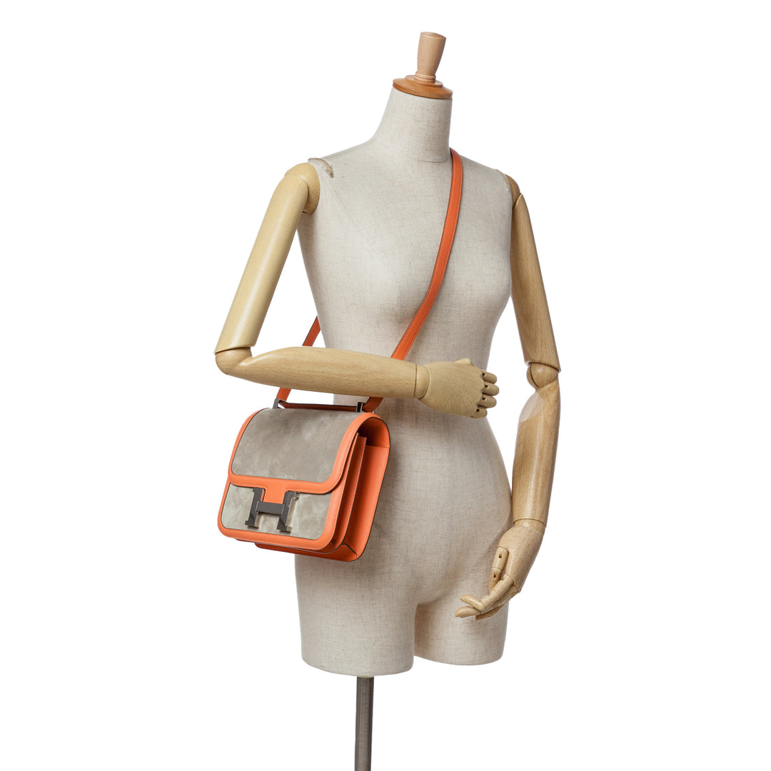 Hermès Sac bandoulière Doblis et Constance 24 Swift Gris – vue 11 – GABY PARIS