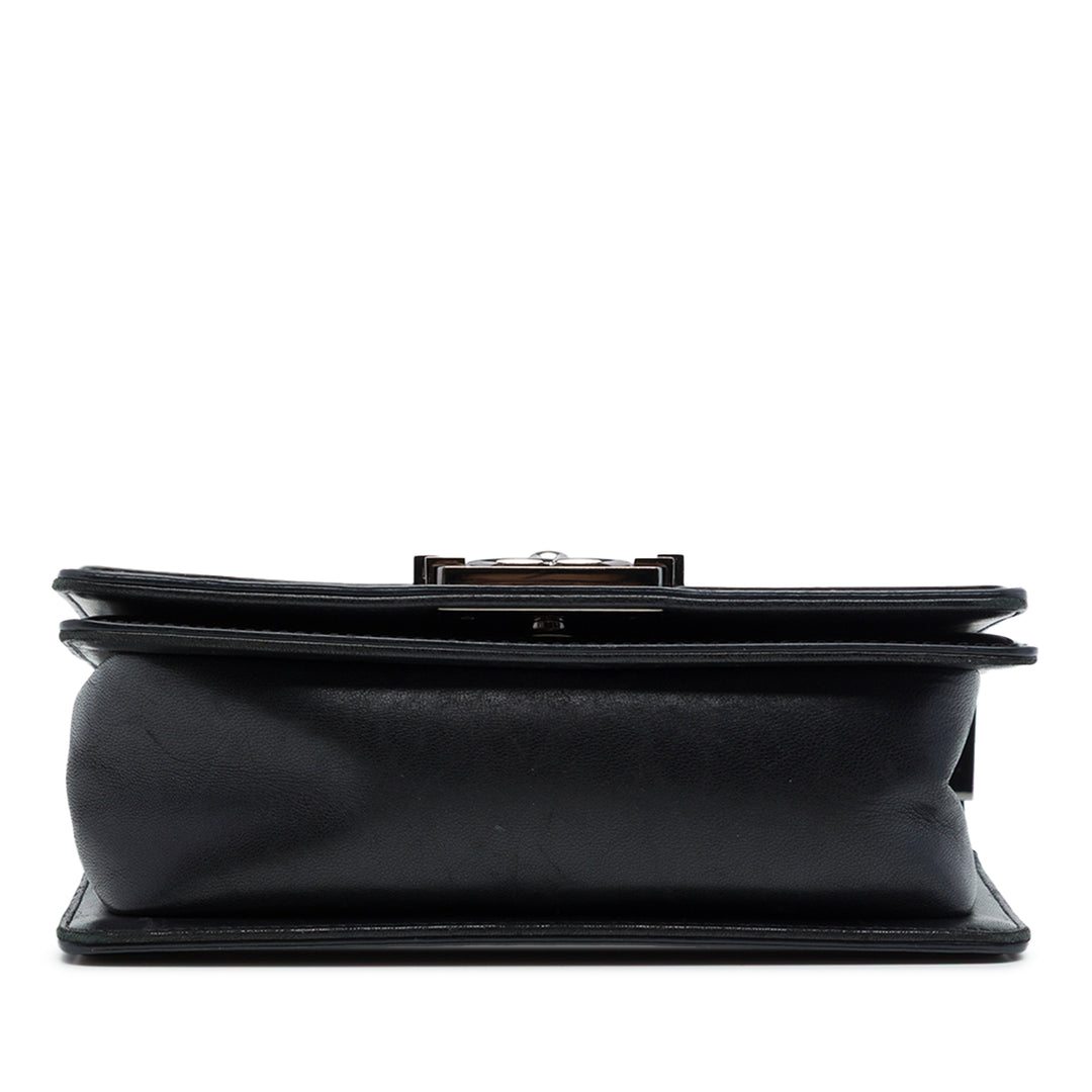 Chanel Matelassé Boy à rabat Petit Violet – vue 3 – GABY PARIS