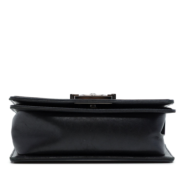 Chanel Matelassé Boy à rabat Petit Violet – vue 3 – GABY PARIS